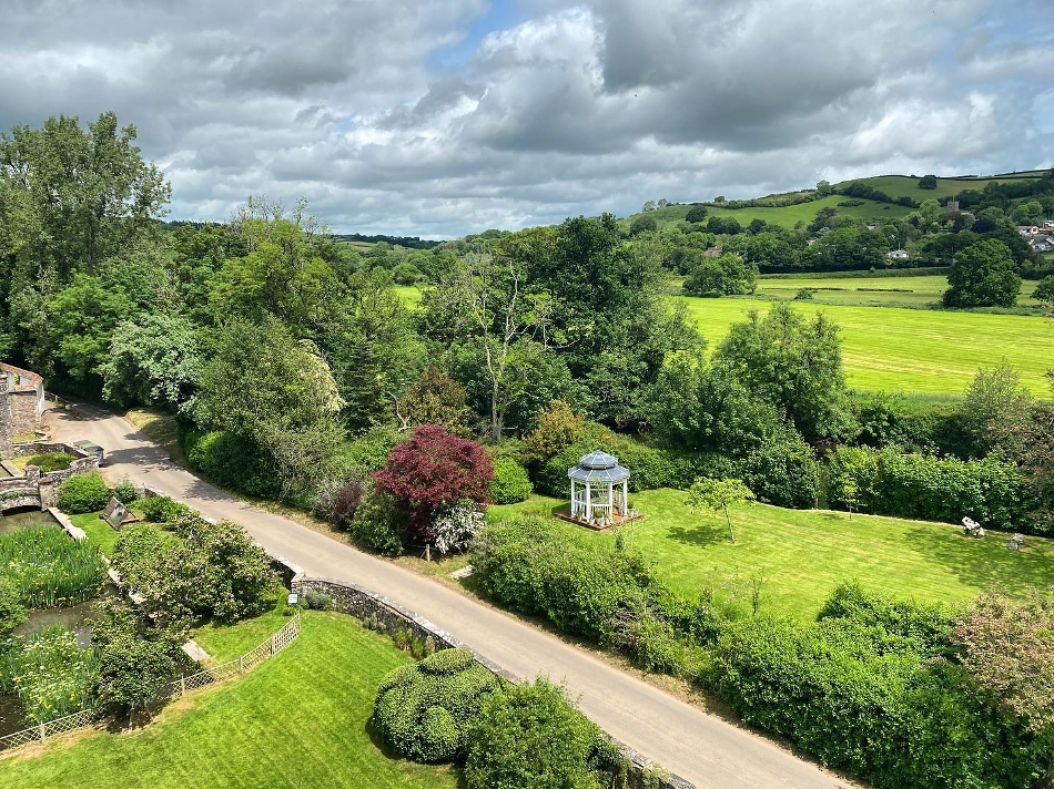 Image 6 from Bickleigh Castle