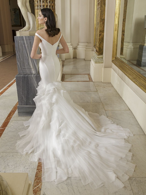 Image 4 from The Wedding Dress Company