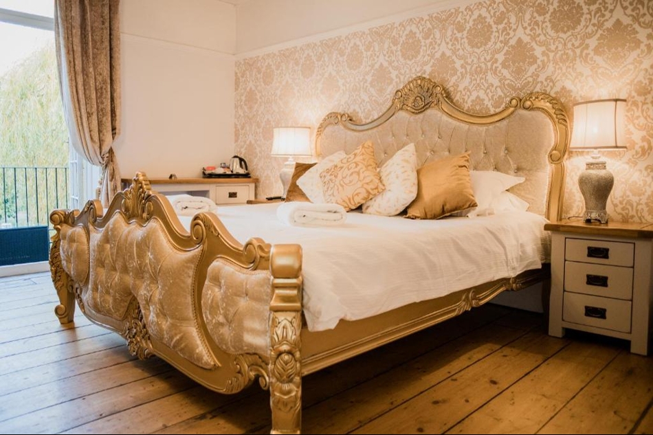 Image 4 from Grove Ferry Inn