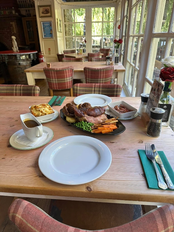 Image 3 from Grove Ferry Inn