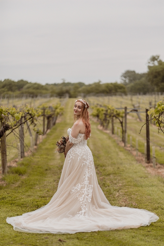 Image 10 from Chins Images
