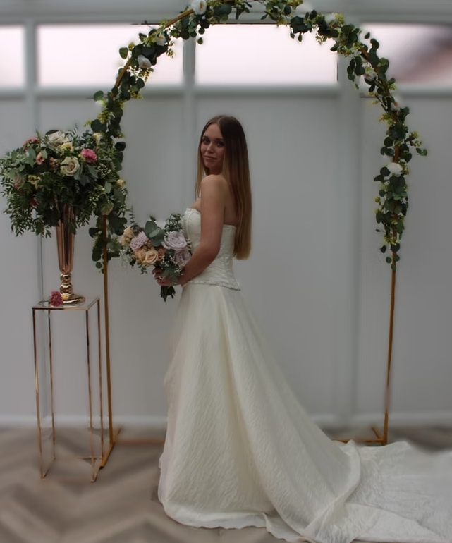 Image 6 from Petals and Bows Floristry