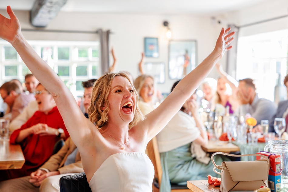Image 2 from Singing Wedding Waiters