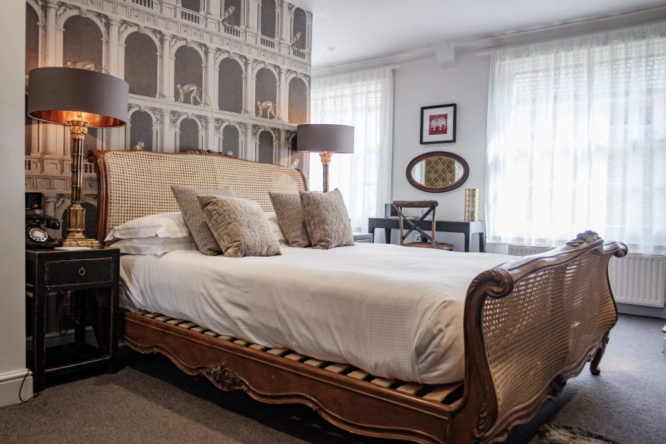 Image 2 from The Bull Hotel