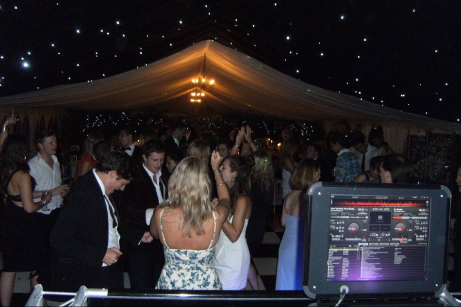 Image 3 from No.1 Discos