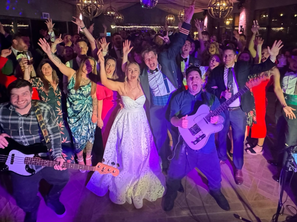 Image 1 from Oceanview Party Band