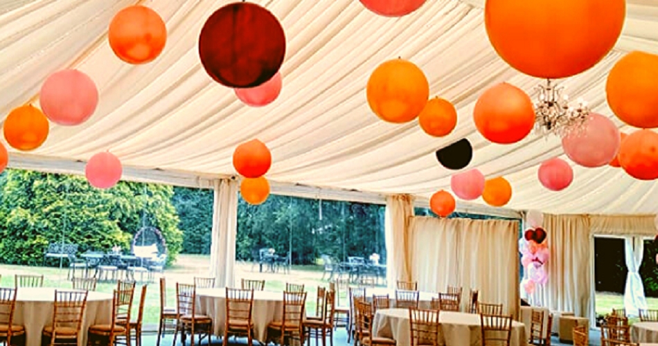 Image 1: Creative Decorations