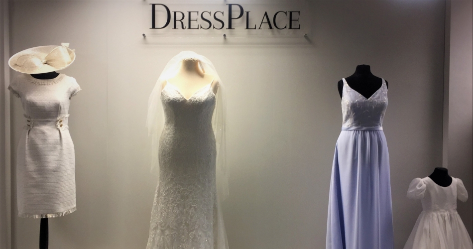 Image 1: DressPlace