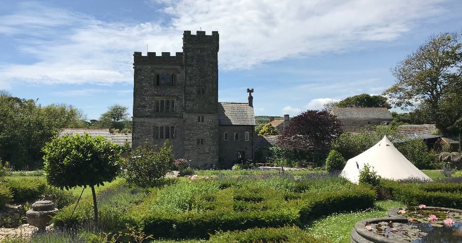 Image 2: Pengersick Castle