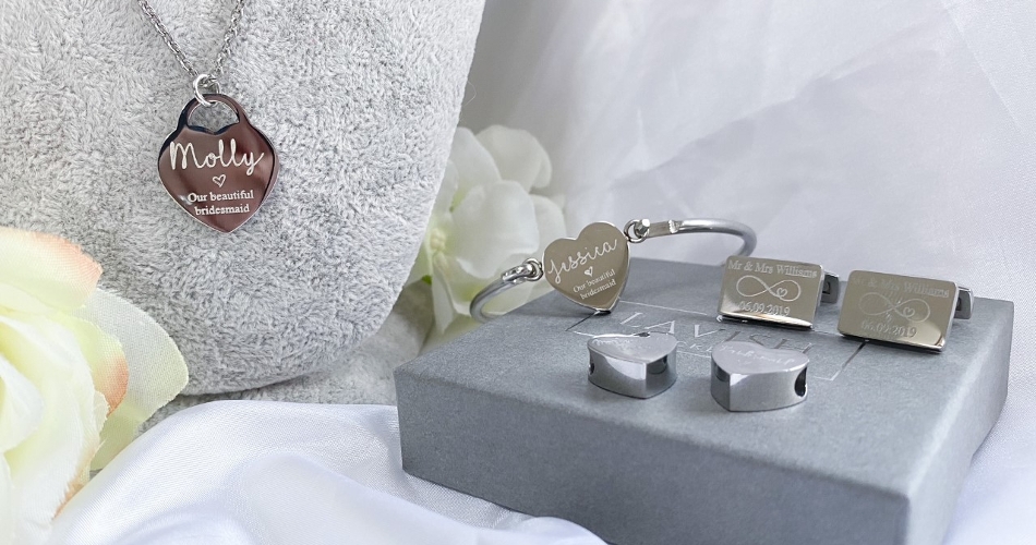 Image 1: Lavish Lockets