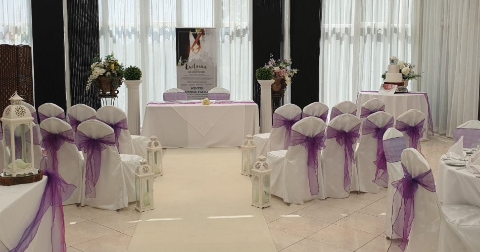 Image 1: The Diplomat Hotel Restaurant & Spa