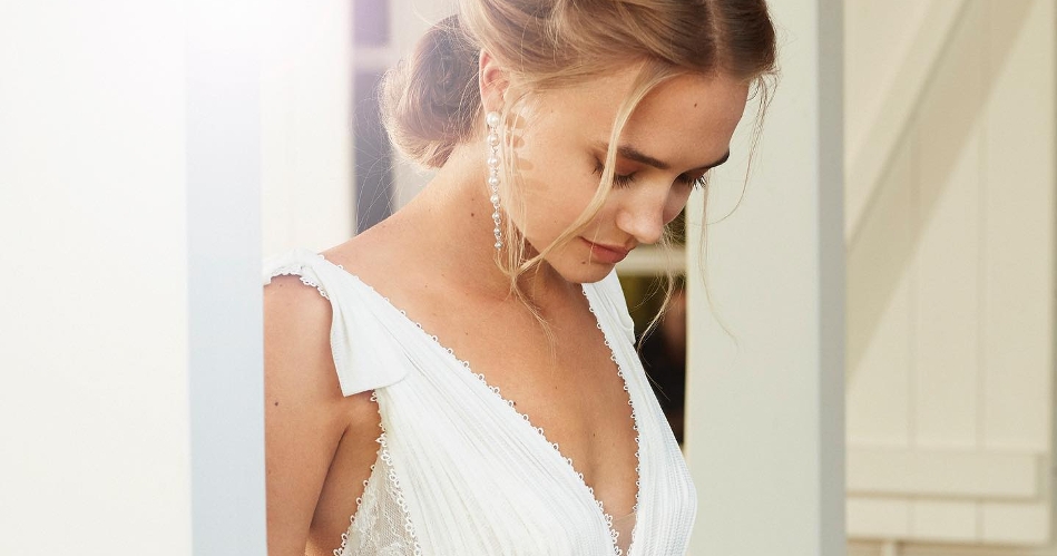 Image 1: The Wedding Wardrobe