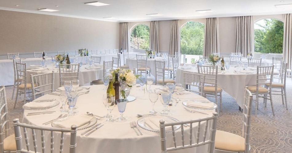 Image 3: Hilton Cobham