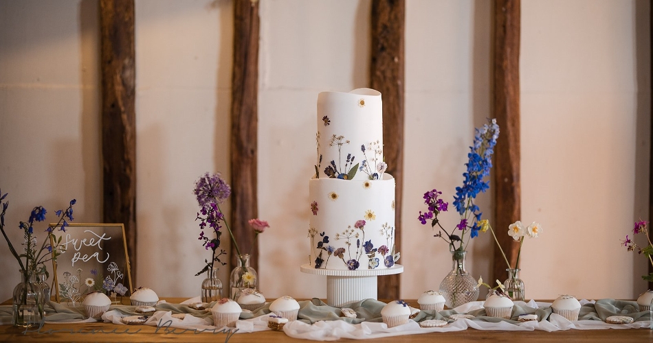 Image 1: Cakes by Petula