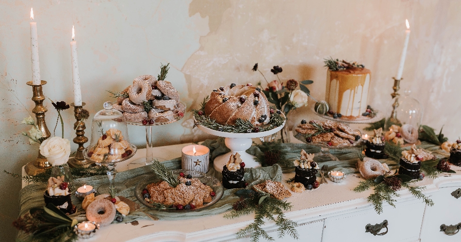 Image 3: Cakes by Petula