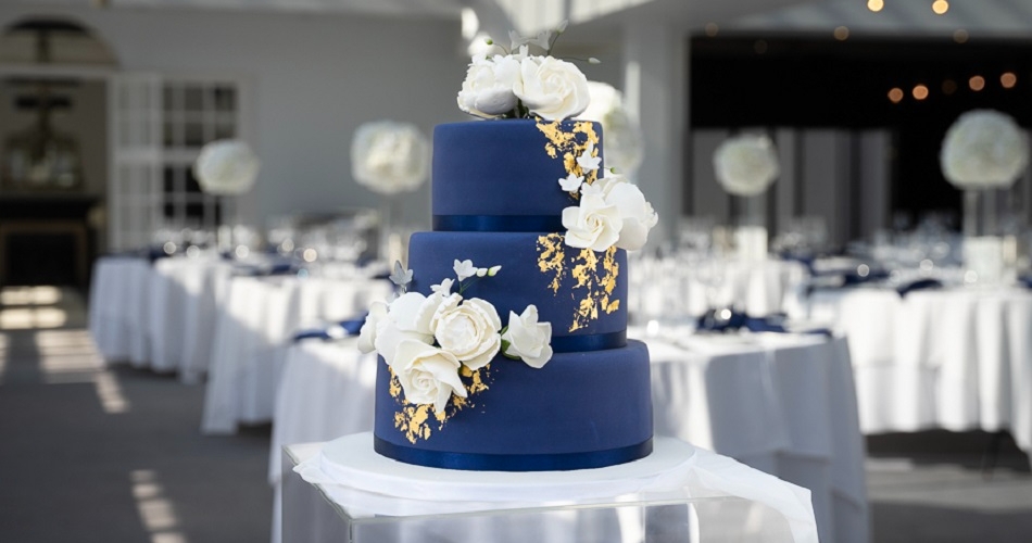 Image 5: Regency Cakes