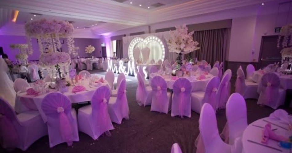 Image 3: Doubletree by Hilton Dartford Bridge