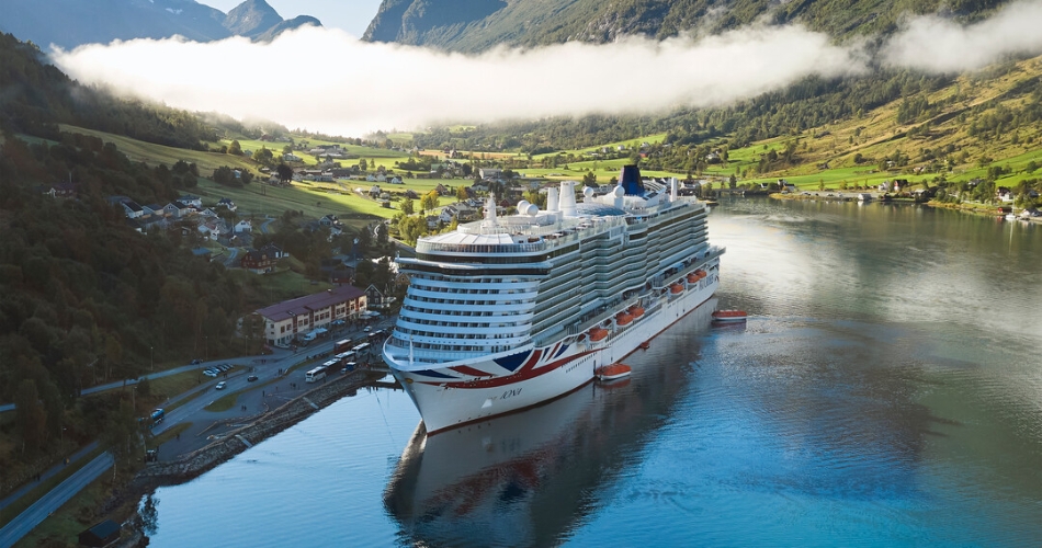 Image 1: P&O Cruises