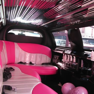Image 6: Fox Limousines