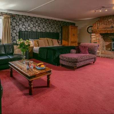 Image 2: Judd's Folly Hotel Ltd