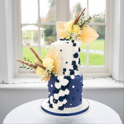 Image 3: Regency Cakes