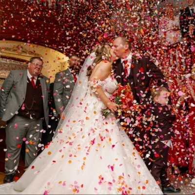 Image 2: The Wedding Hand