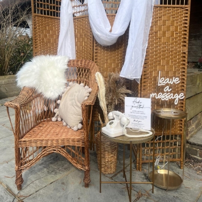 COMPLETE YOUR WEDDING WITH A FREE AUDIO GUESTBOOK