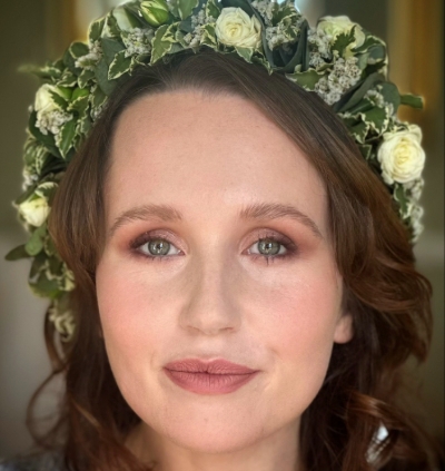 Wedding glam for less