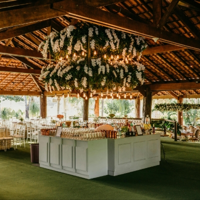 Why the bar at your wedding shouldn’t be an afterthought