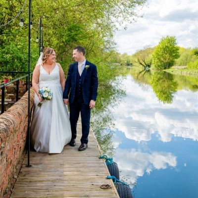 Real Wedding: Beautifully blue