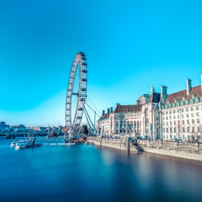 Honeymoon News: A room with a London view