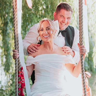 Real Wedding: Meet me under the disco ball