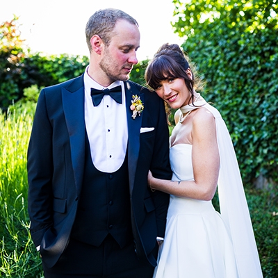 Real Wedding: Petals, pearls & old Hollywood