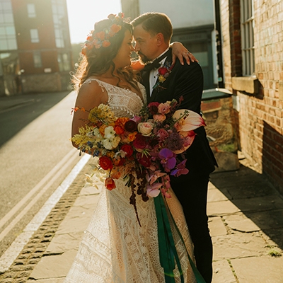 Real Wedding: Colour explosion