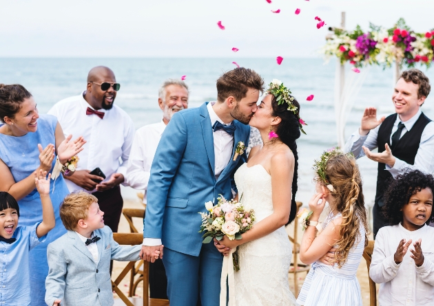 The Knot Worldwide Acquires Hitched.co.uk and You & Your Wedding: Image 1