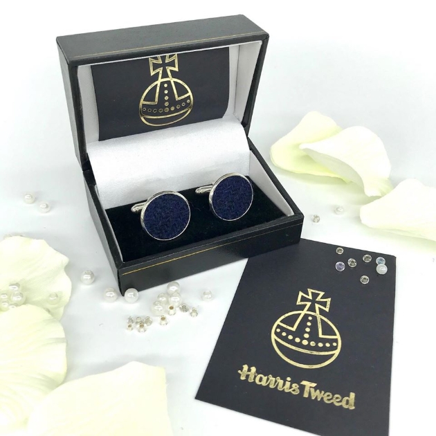 10 per cent off all Harris Tweed® cuff links and hip flasks from Tweedie Bags: Image 1