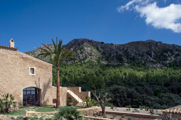 hotel with mountain views