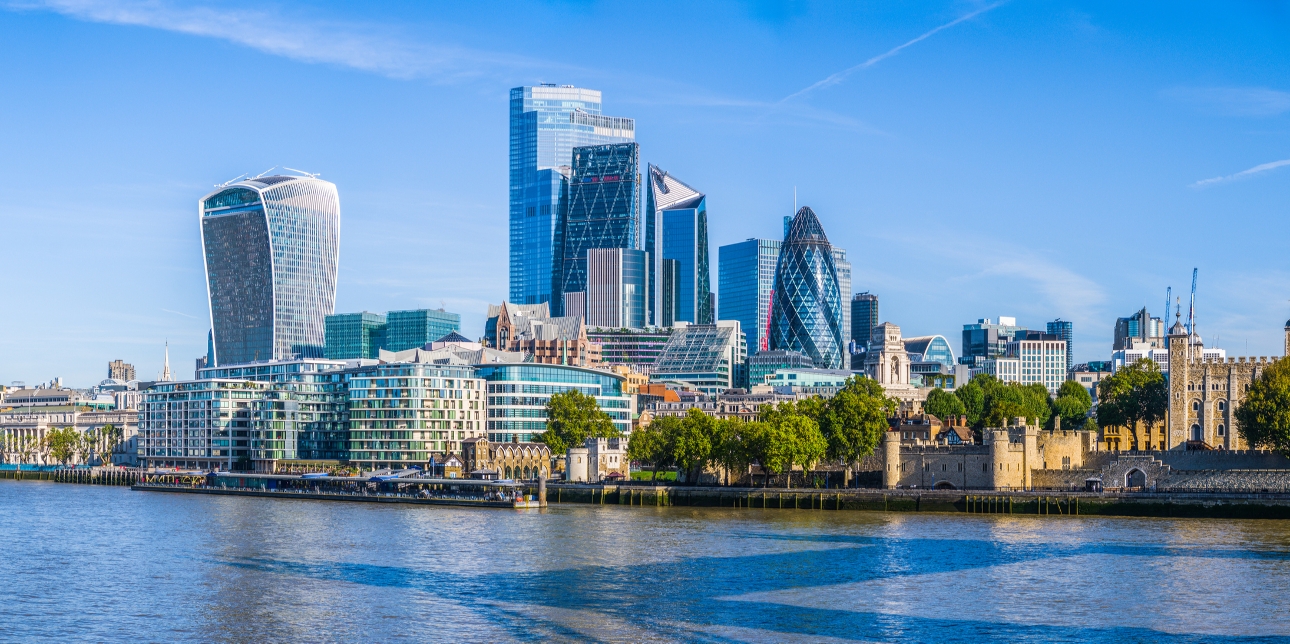 daytime skyline image of London