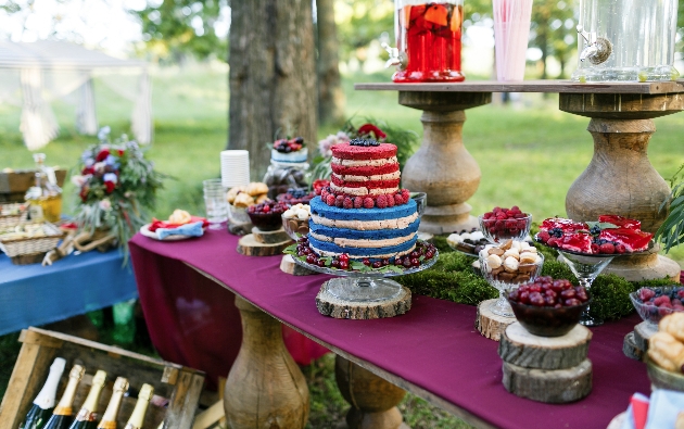 Wedding buffet table with cake