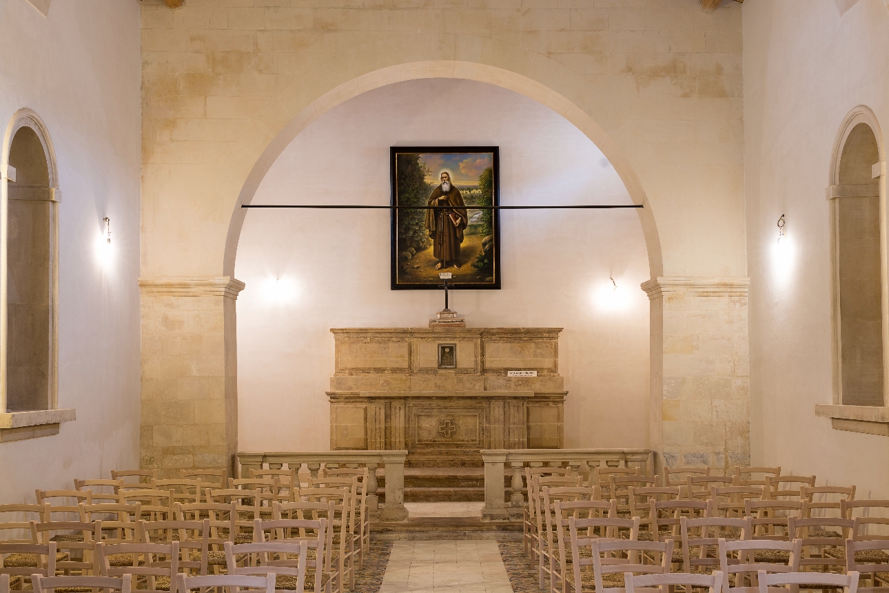 italian church interior