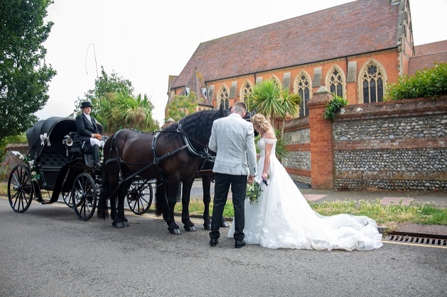 Horse & Carriage