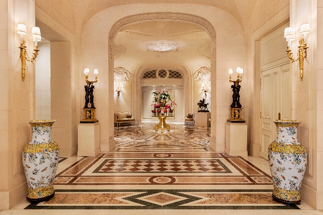 large corridor, grand, marble floors, large china vases
