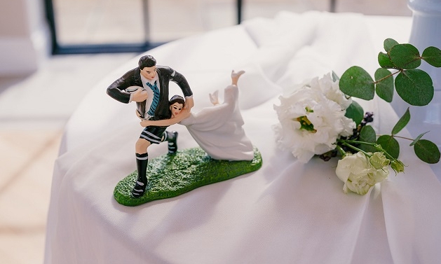 Cake topper