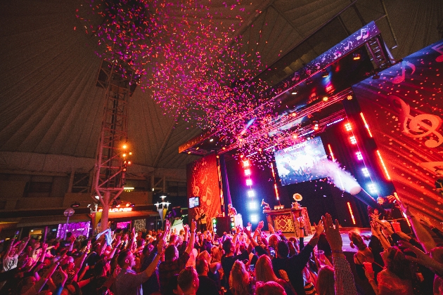 dance night at butlins stage music lighting confetti canon