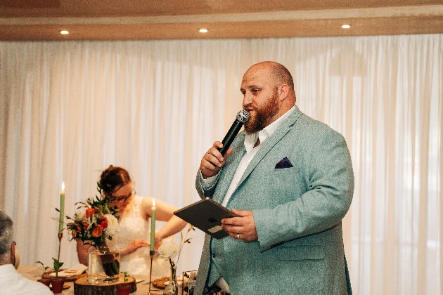 announcer at wedding