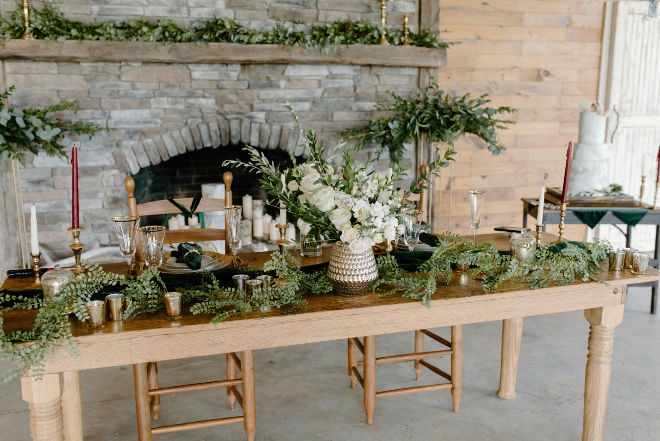 wedding table neutral tones 