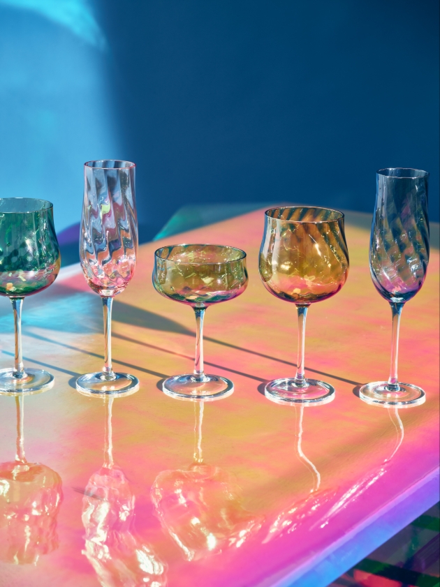 irridescent wine glasses