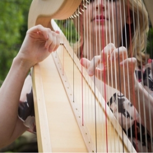 Emma Yates Harpist