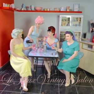 Le Keux Vintage Salon