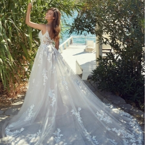 Amara Bridal & Prom